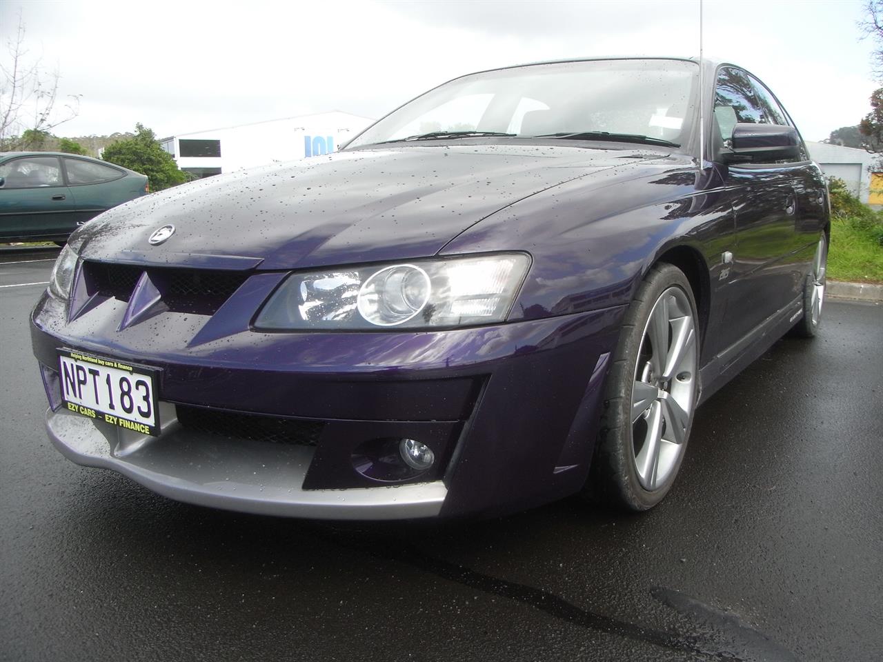2004 Holden Commodore HSV Clubsport R8 image 2