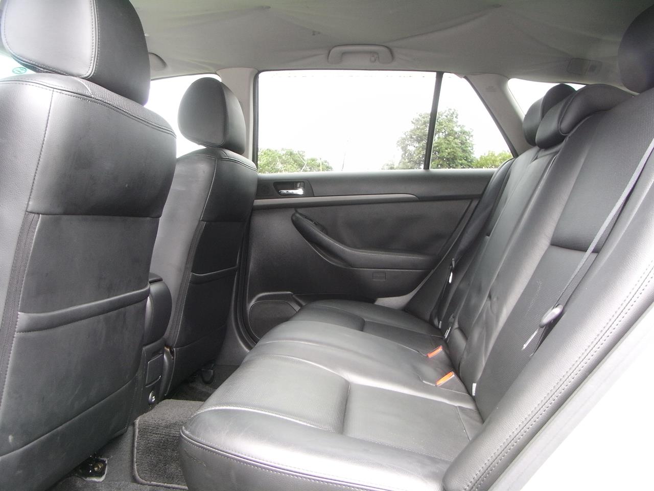 2006 Toyota Avensis image 6