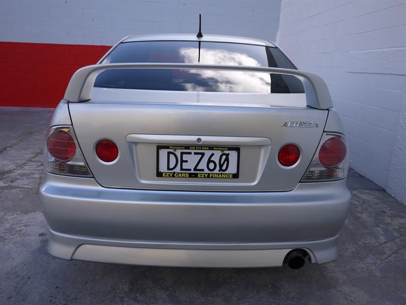 1998 Toyota Altezza image 4