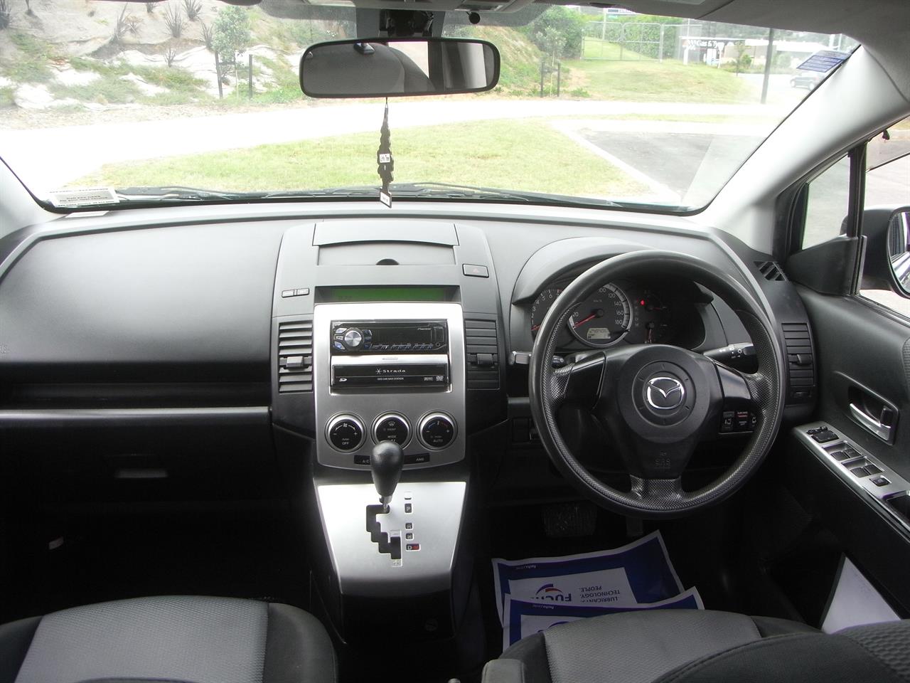 2005 Mazda Premacy image 13