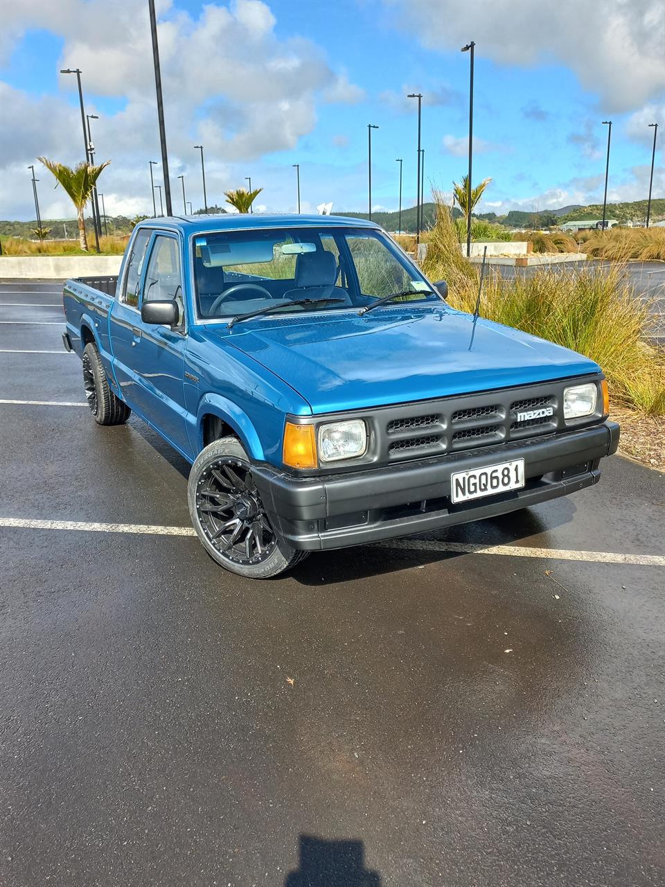 1994 Ford Courier XLT image 2