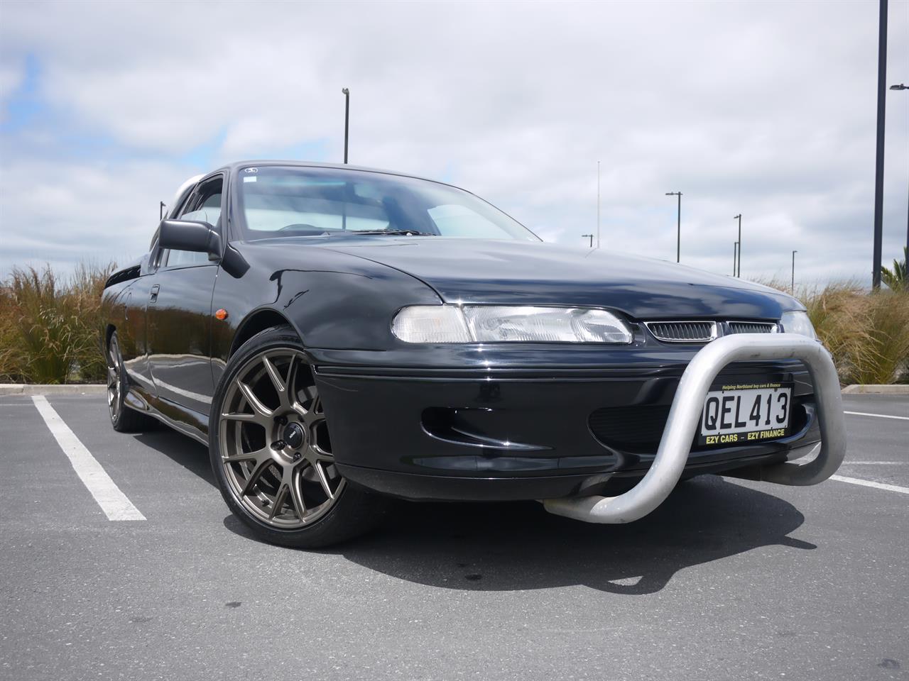 Cars & Vehicles  Cars : 1999 Holden Commodore VS S Bench Col.