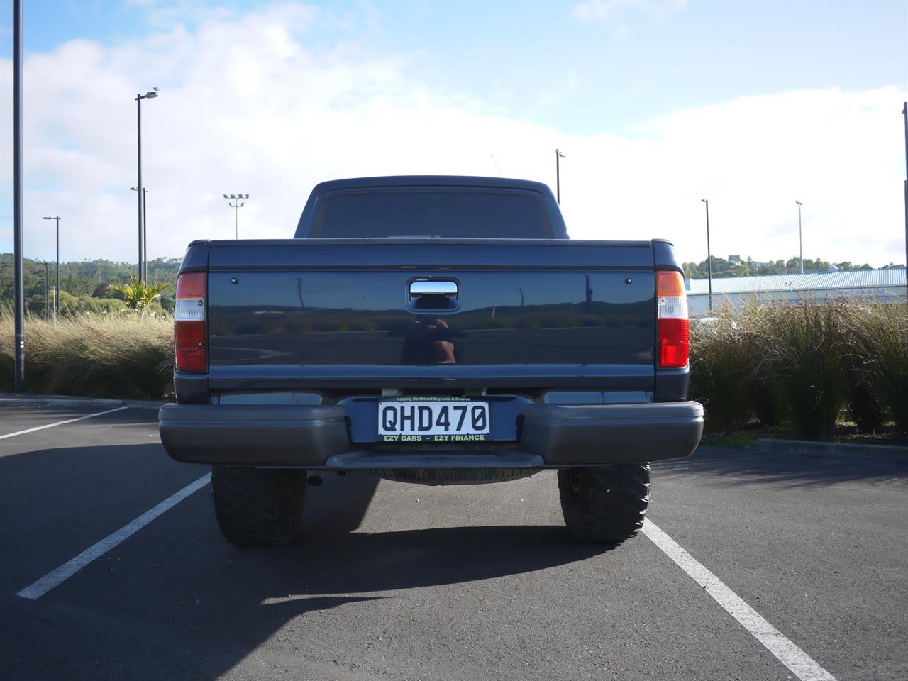 2004 Ford Courier XLX Crew Cab Utility image 7