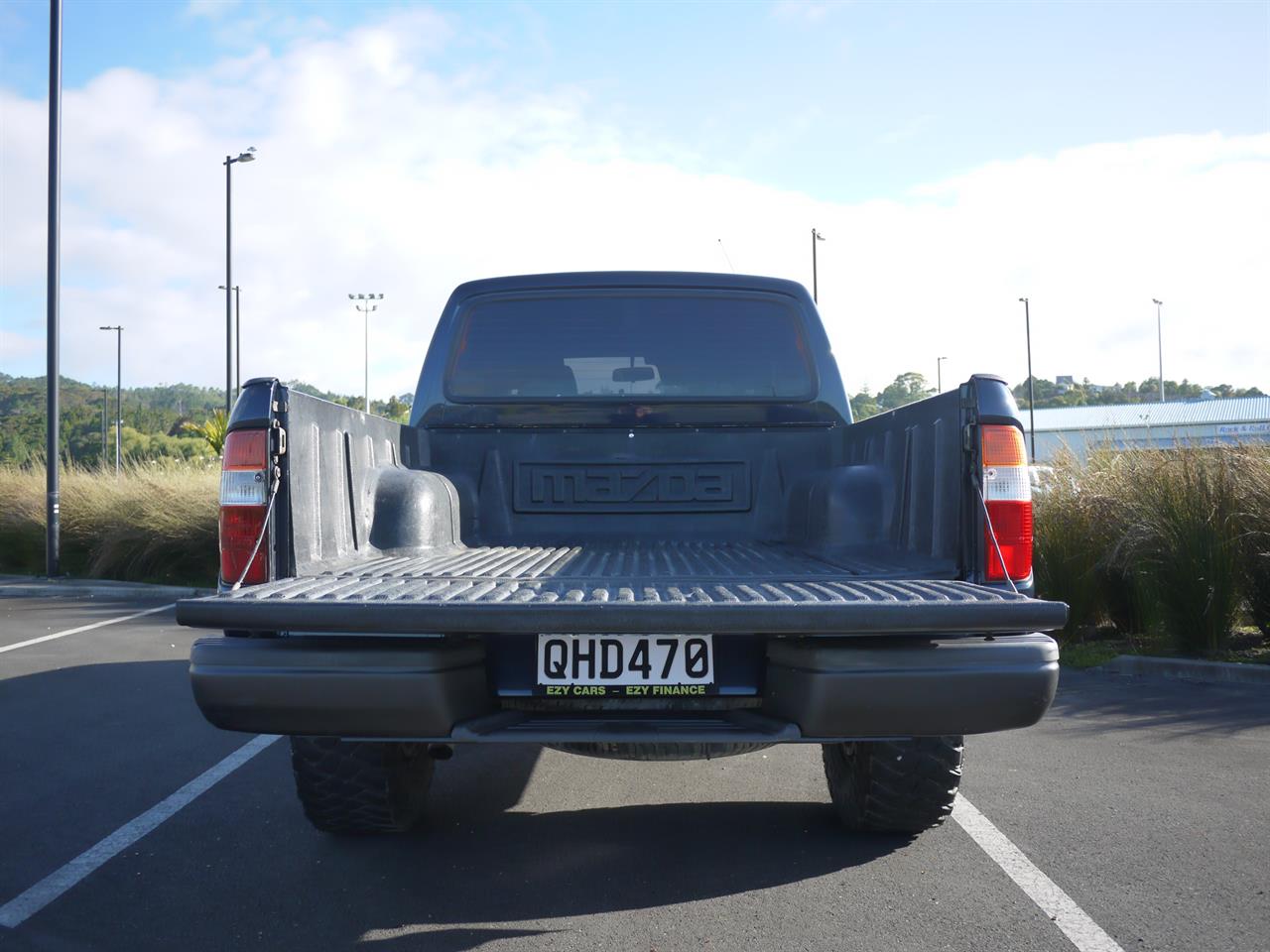 2004 Ford Courier XLX Crew Cab Utility image 8