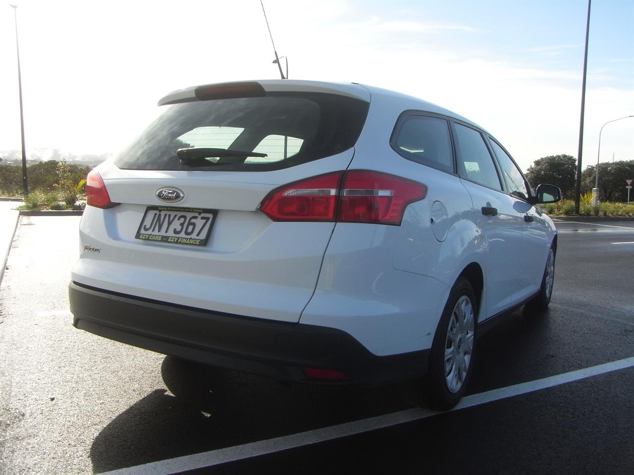 2016 Ford Focus AMBIENTE WAGON 1.6P image 5