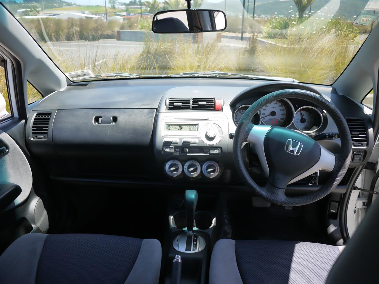 2007 Honda Fit image 12