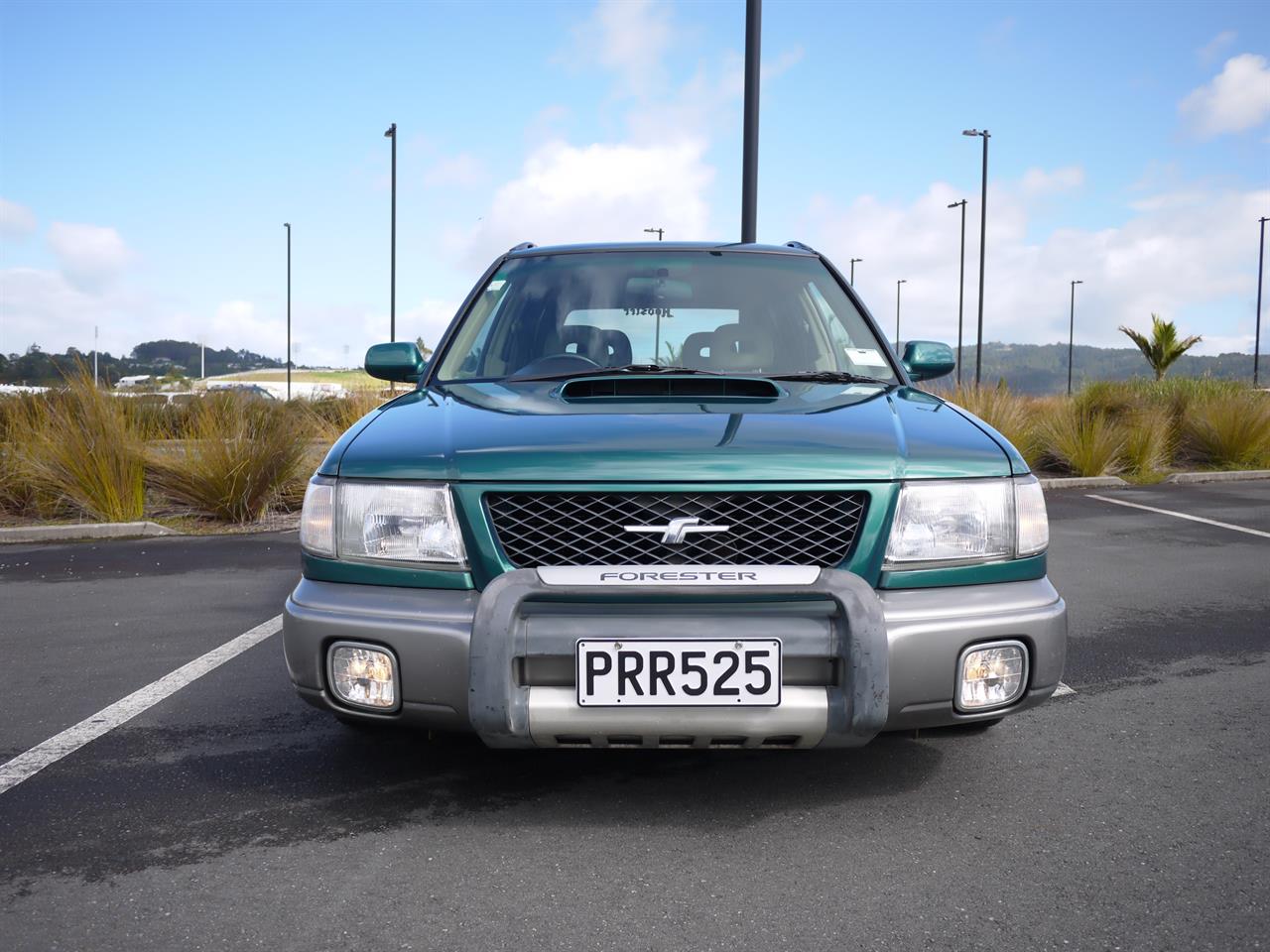 1997 Subaru Forester image 3