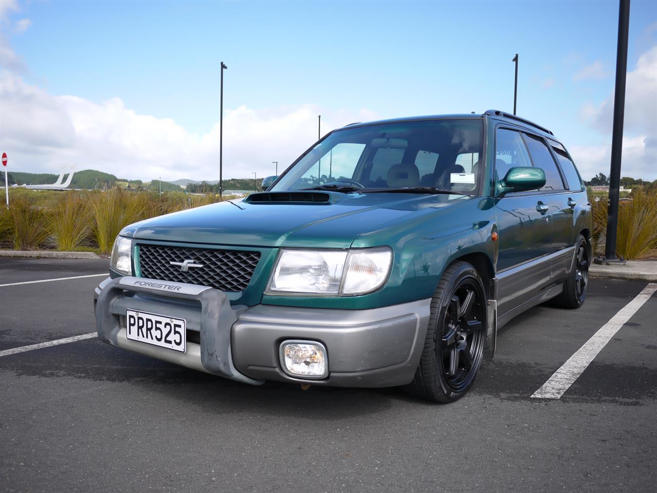 1997 Subaru Forester image 4