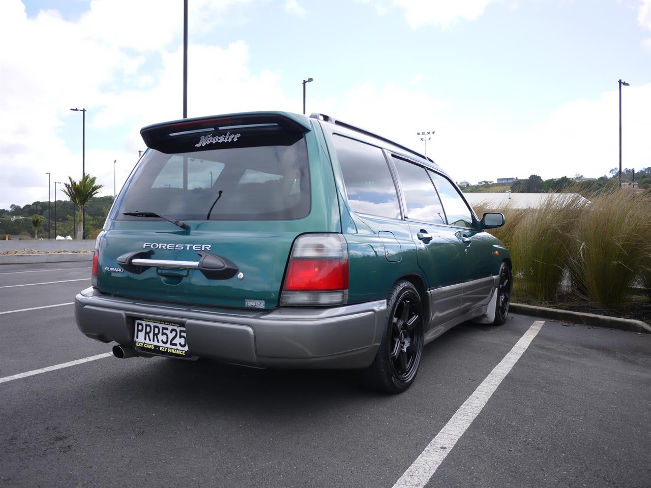 1997 Subaru Forester image 8