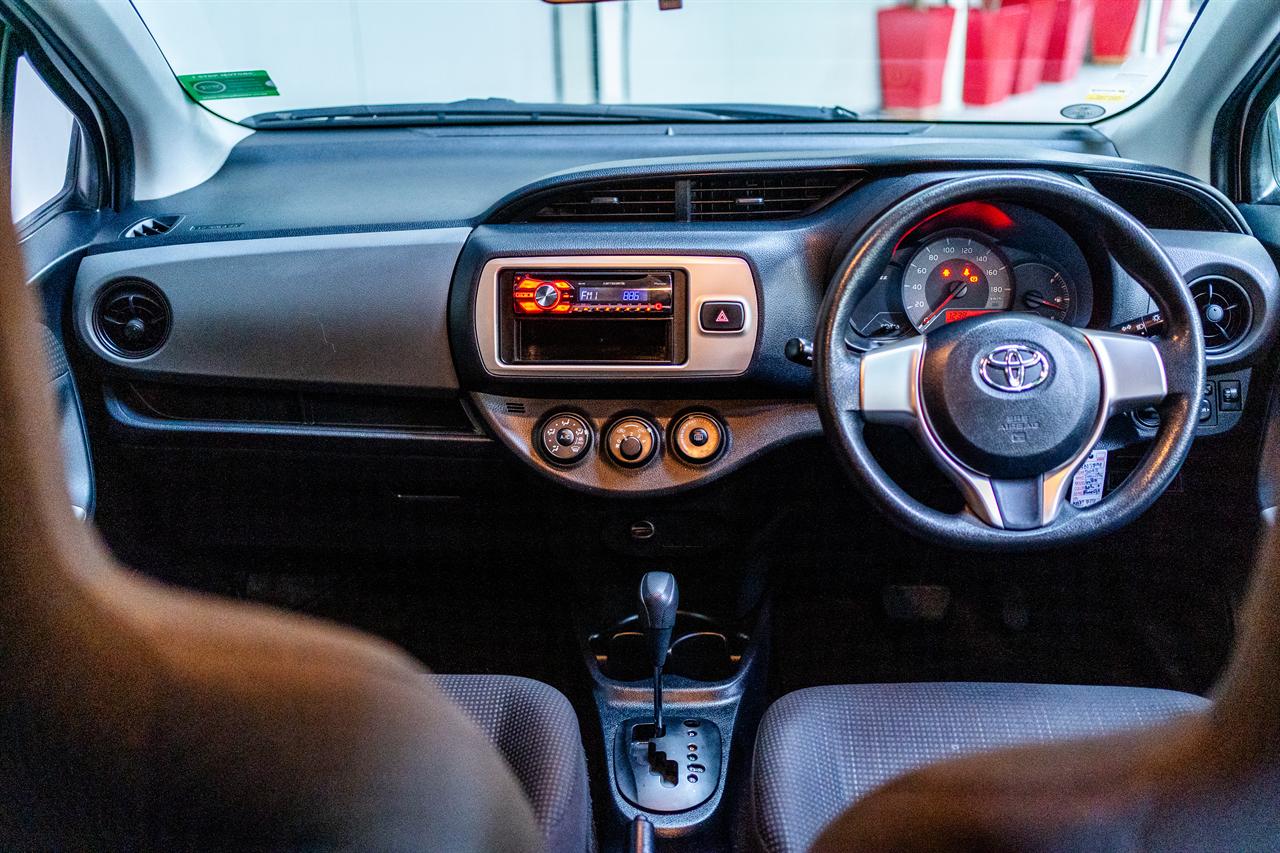 2015 Toyota Vitz FACELIFT image 6