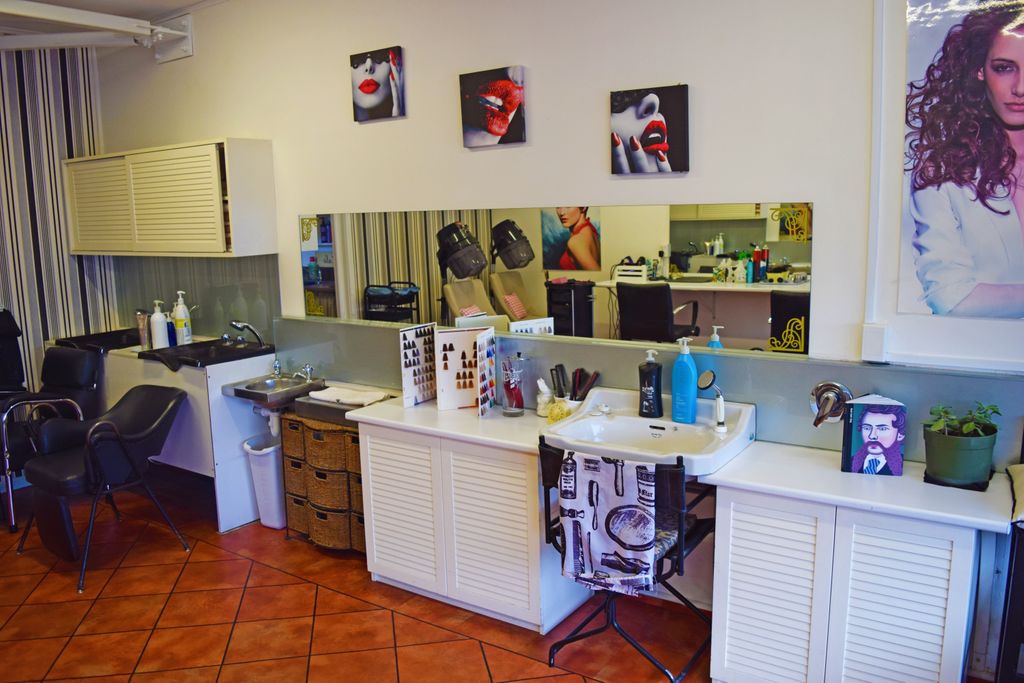 Hair Factory Salon for Sale image 9
