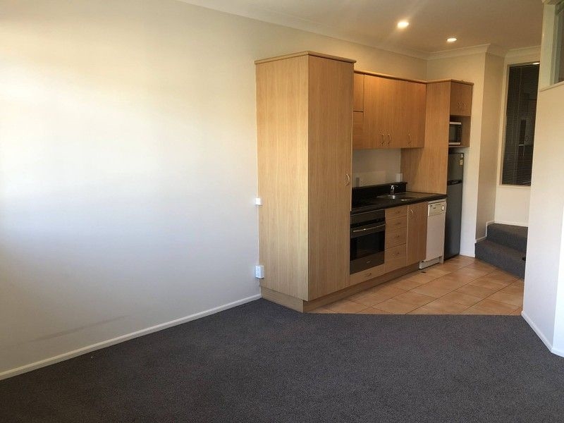 Wellington Central, 2 bedrooms image 2
