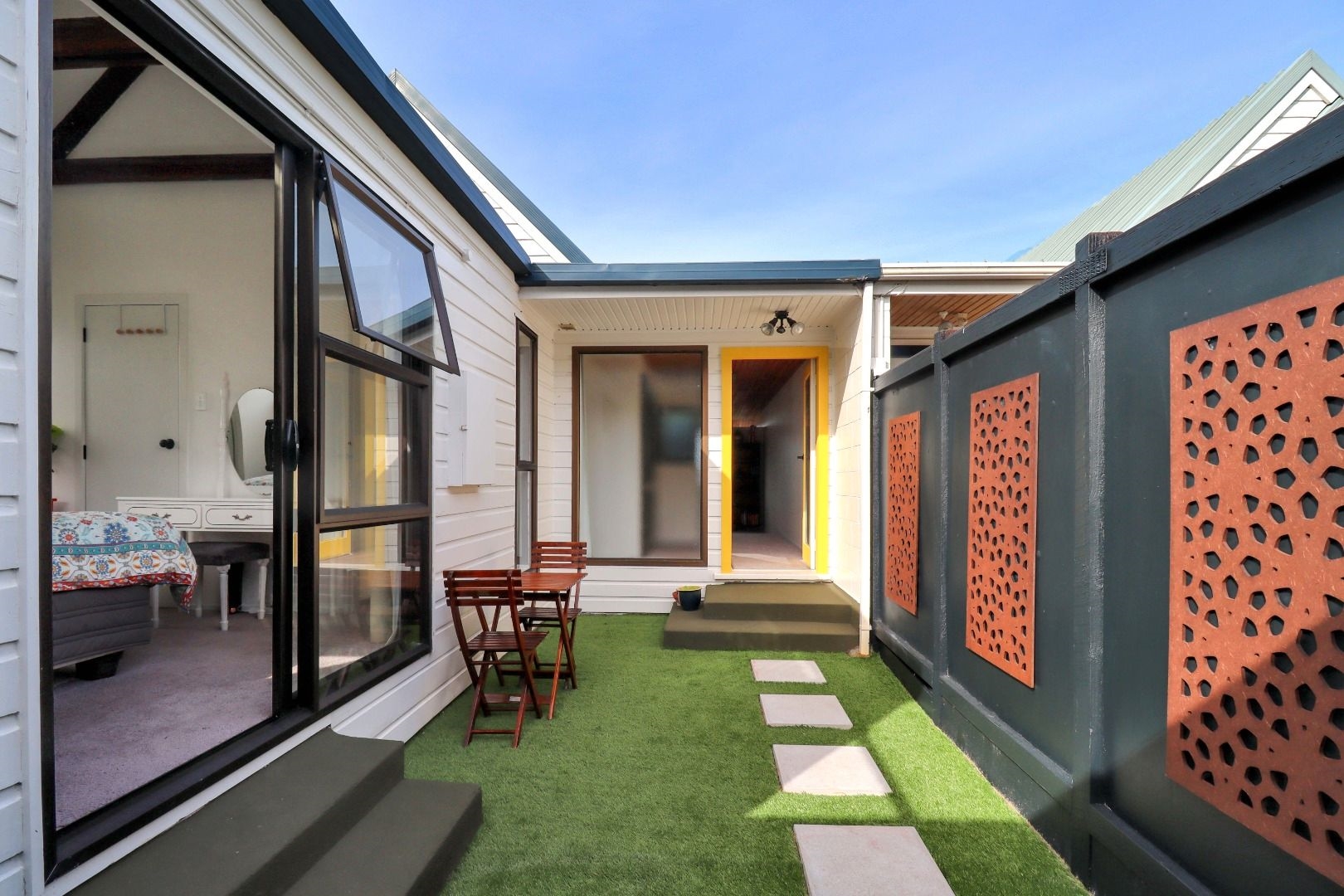 Two bedroom home in Broadmeadows image 3