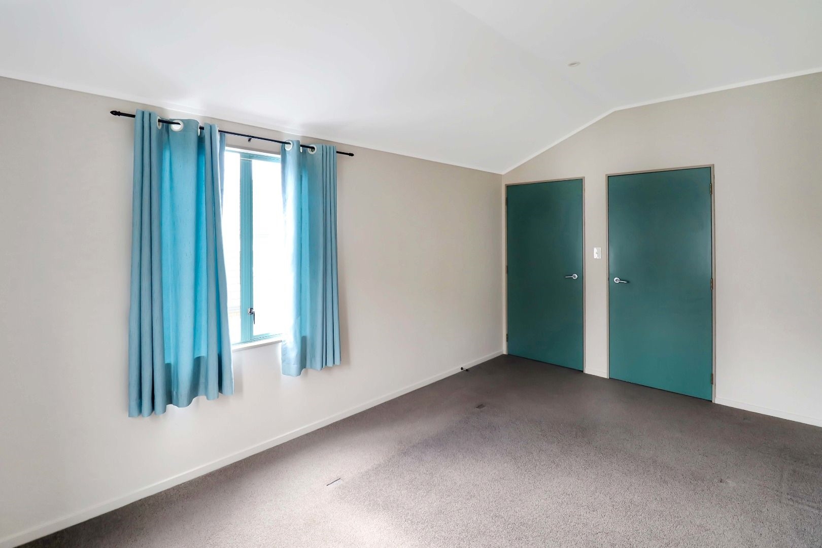 Looking for a house with Space - Welcome to Churton Park image 7