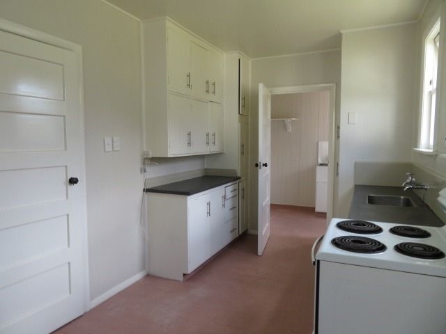 Great two bedroom in Naenae! image 2