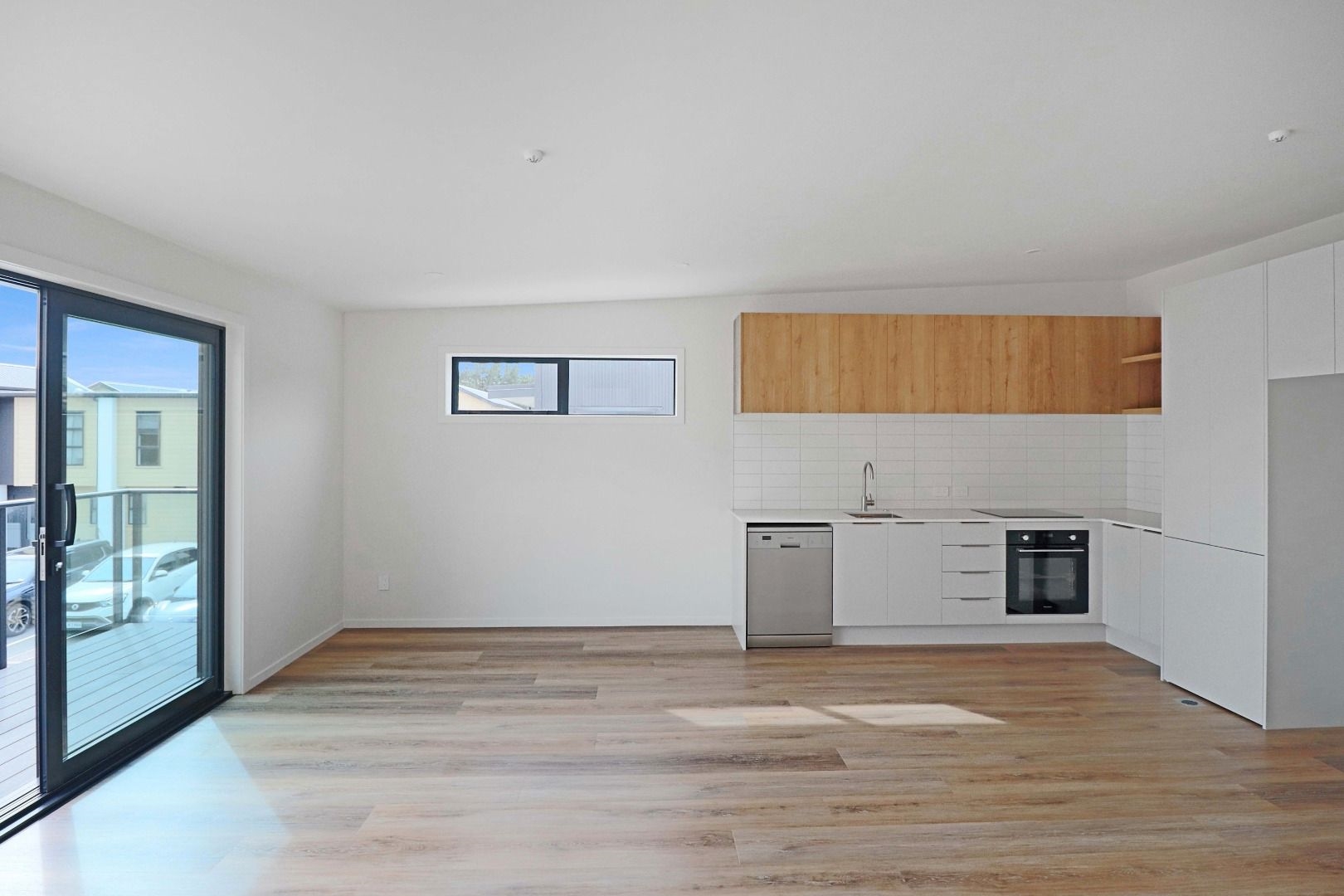 New Townhouse in Wainui image 5