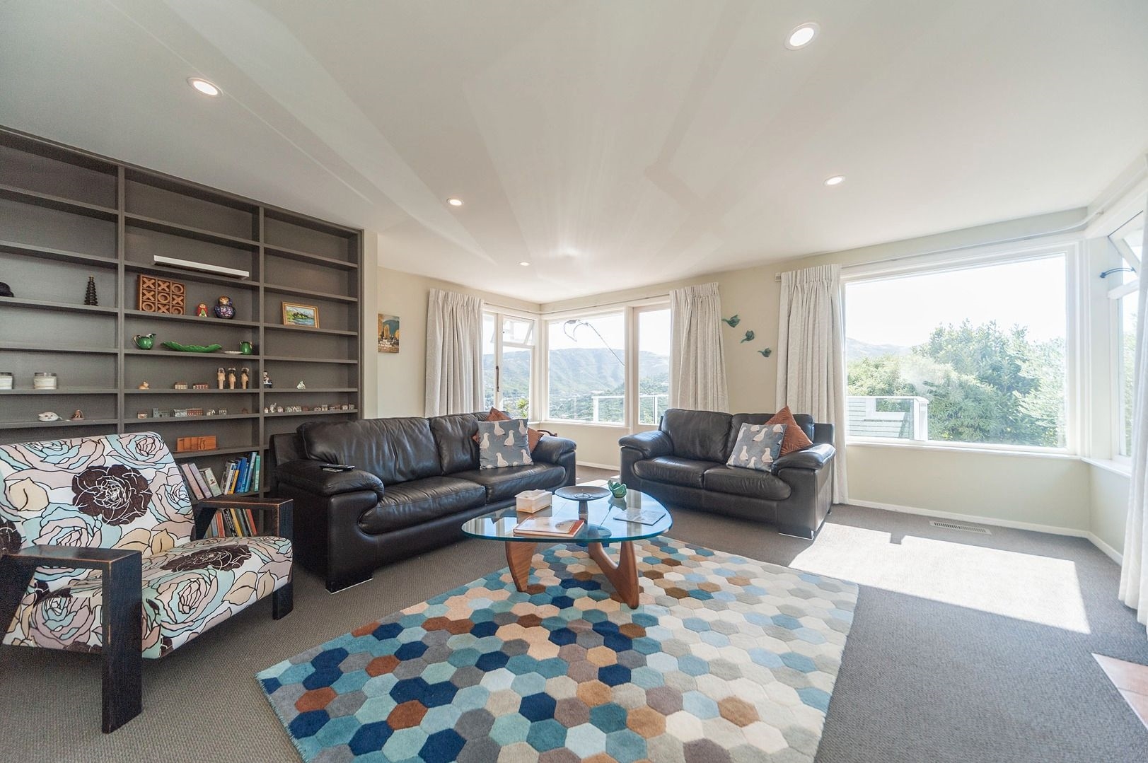 Fully furnished in Ngaio image 6