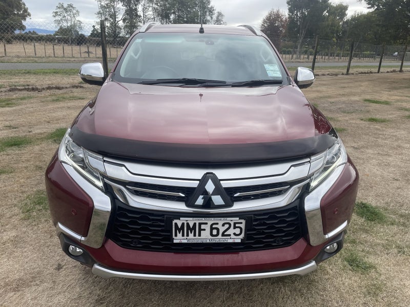 2019 Mitsubishi Pajero Vrx image 2