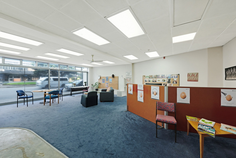Retail/Office with Car Parks image 8