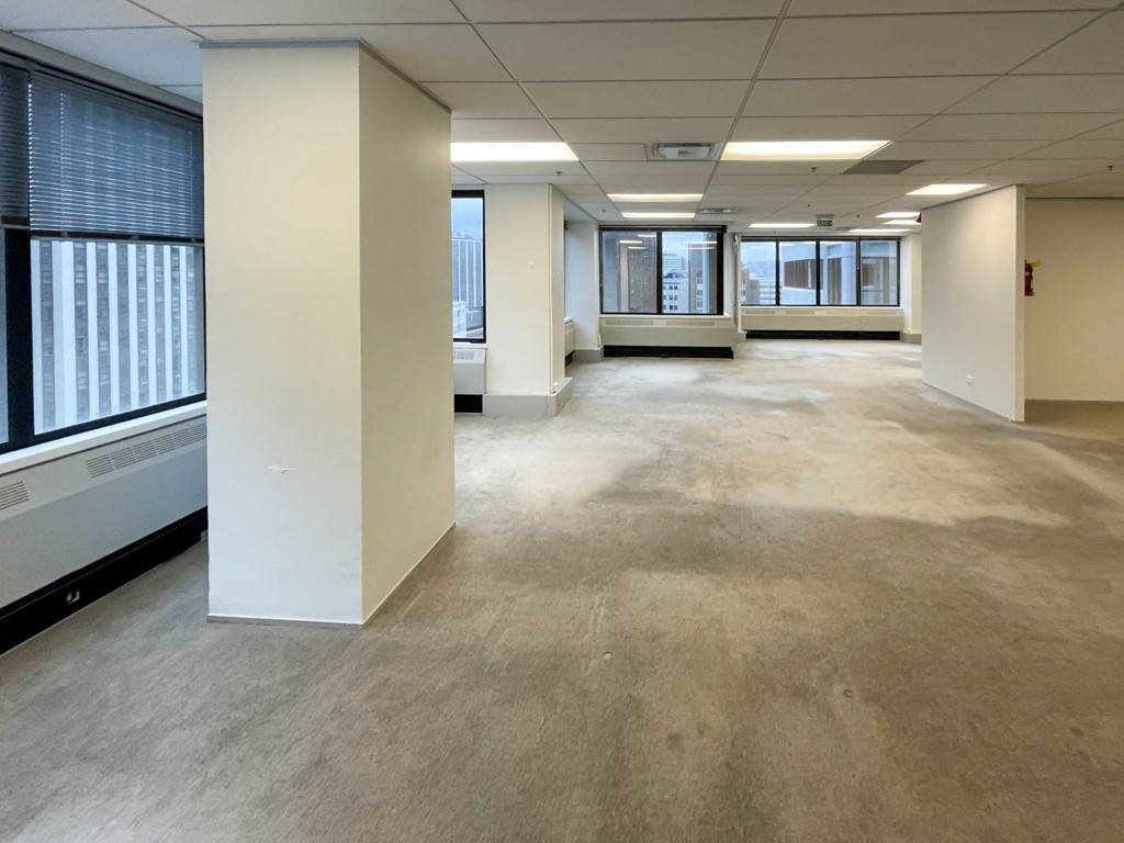Prime Office Space for Lease in Bayleys Building! image 2