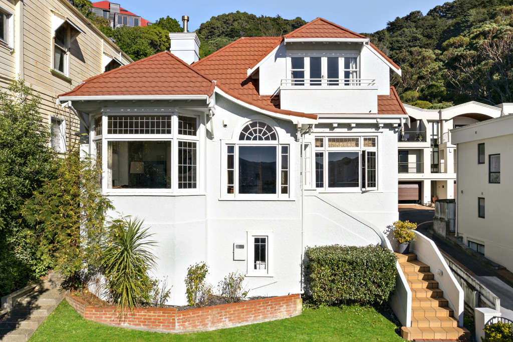 Real Estate For Sale Houses & Apartments : Iconic Home in Oriental Parade
