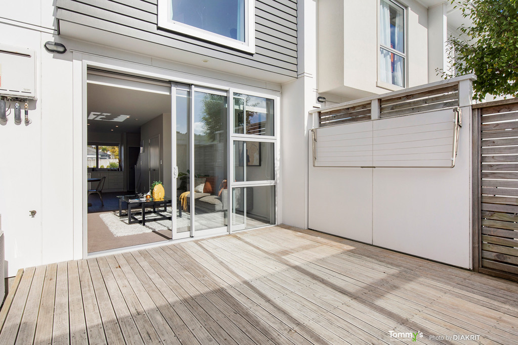 2 bedroom Townhouse In The Heart of Johnsonville image 8