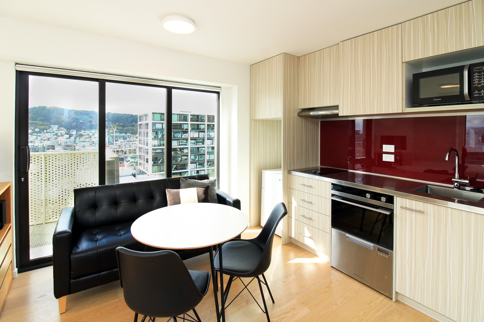 Brand New Modern Studio Apartment with Balcony, Wellington image 7