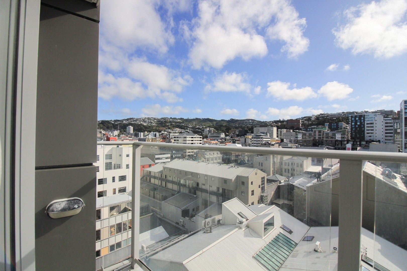 Central City Living on Taranaki Street, Wellington image 6