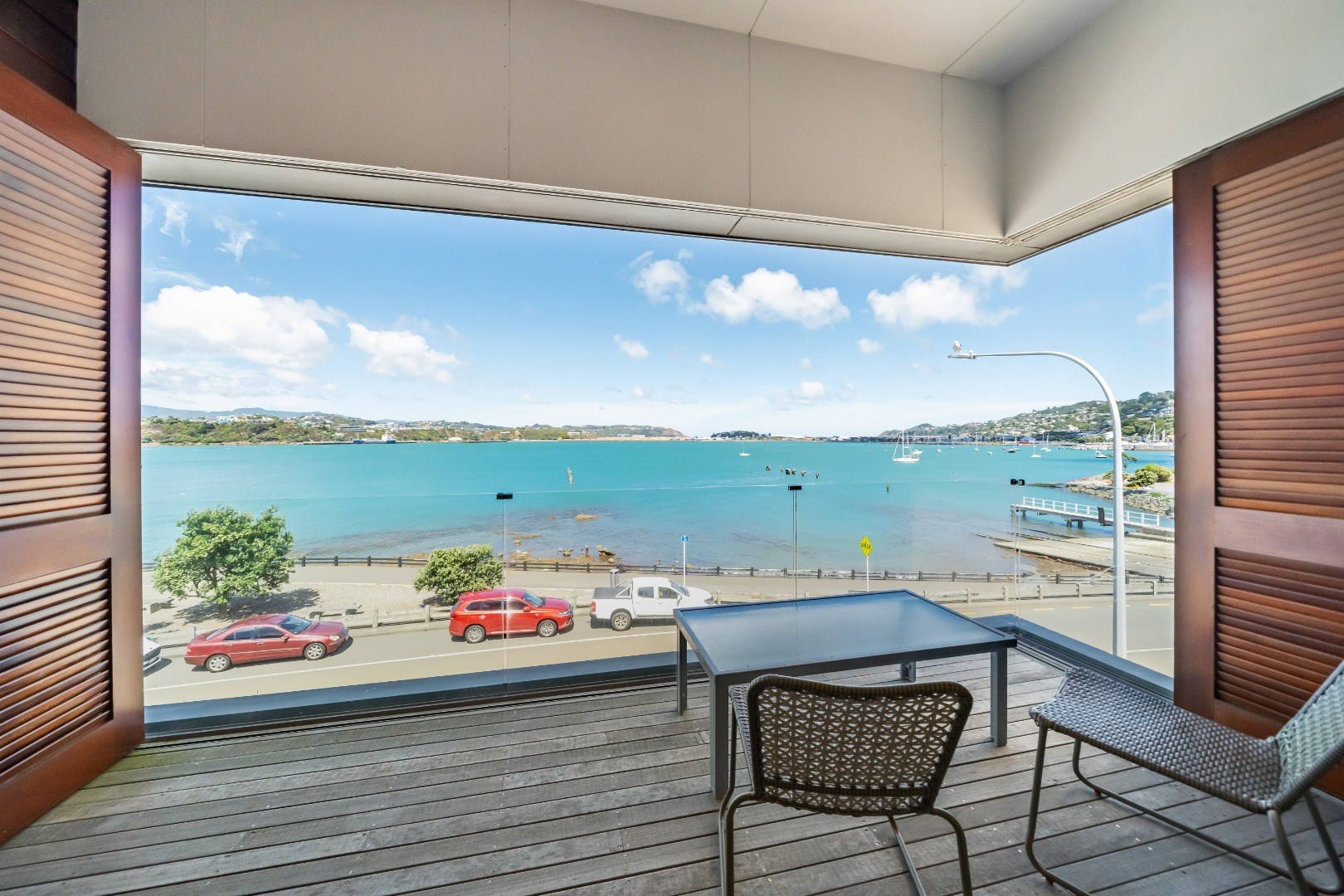 Real Estate For Rent Houses & Apartments : Fully Furnished Apartment Evans Bay Parade, Wellington