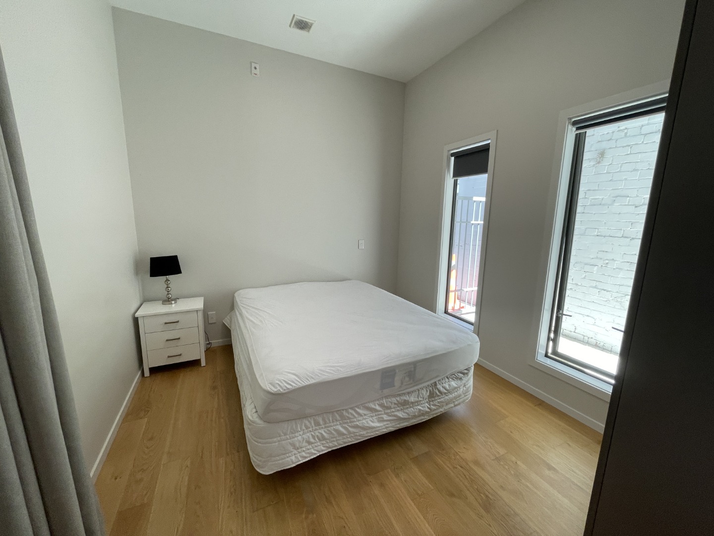 Modern 1 Bedroom  Apartment - FURNISHED, Wellington image 6