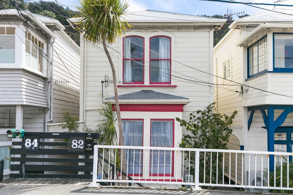 Character home in Thorndon, Wellington image 2