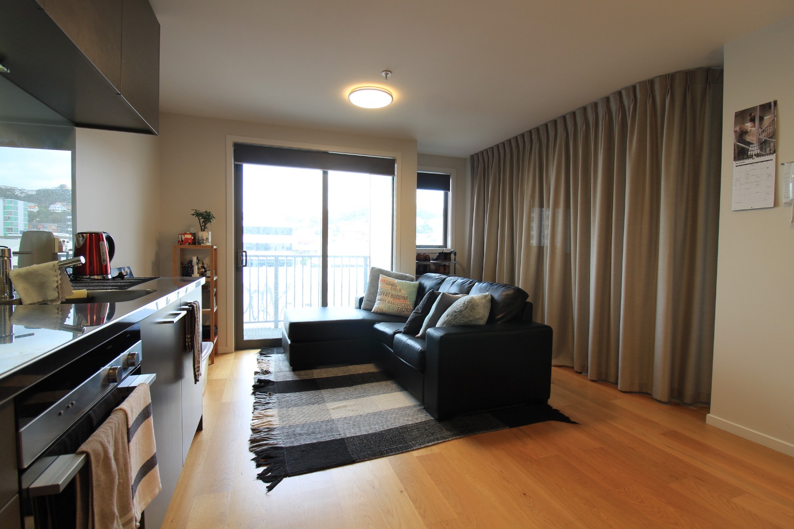 Modern 1 Bedroom Apartment, Wellington image 3