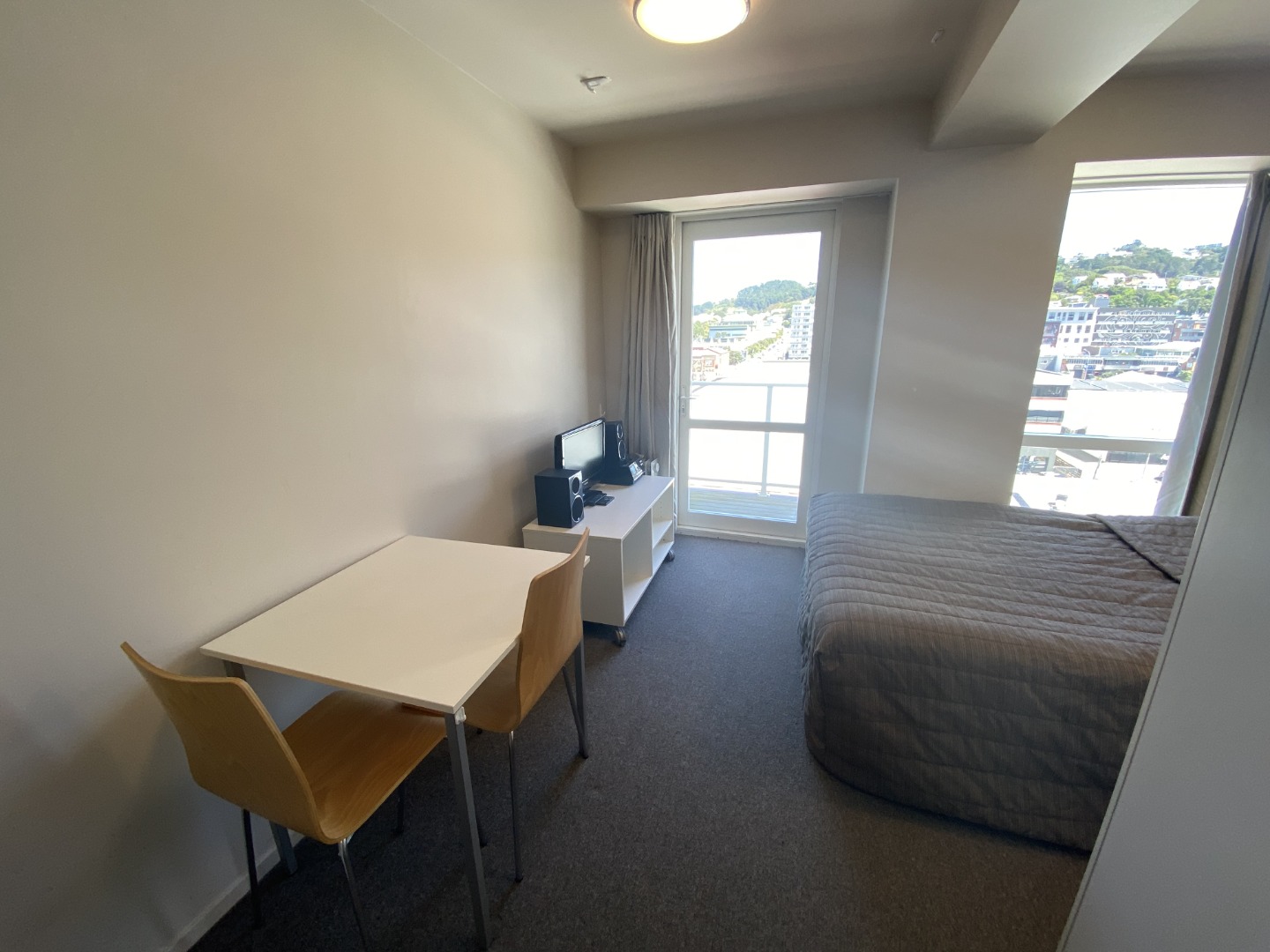 Real Estate For Rent Houses & Apartments : Views over Wellington - Furnished 1 bedroom Studio
