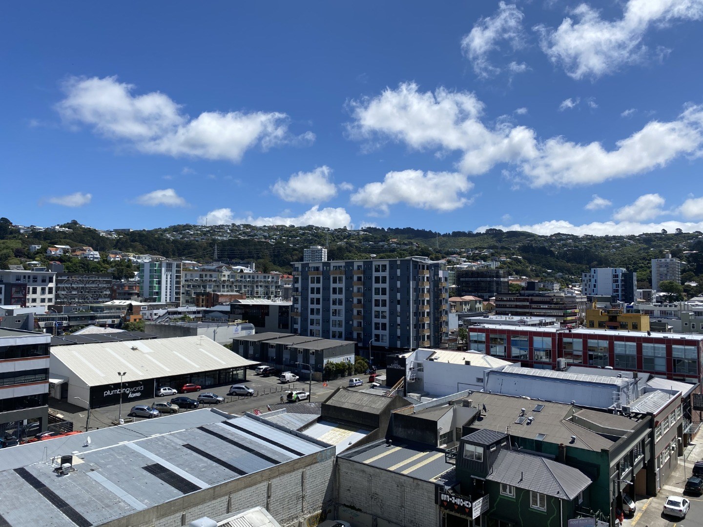 Views over Wellington - Furnished 1 bedroom Studio image 3