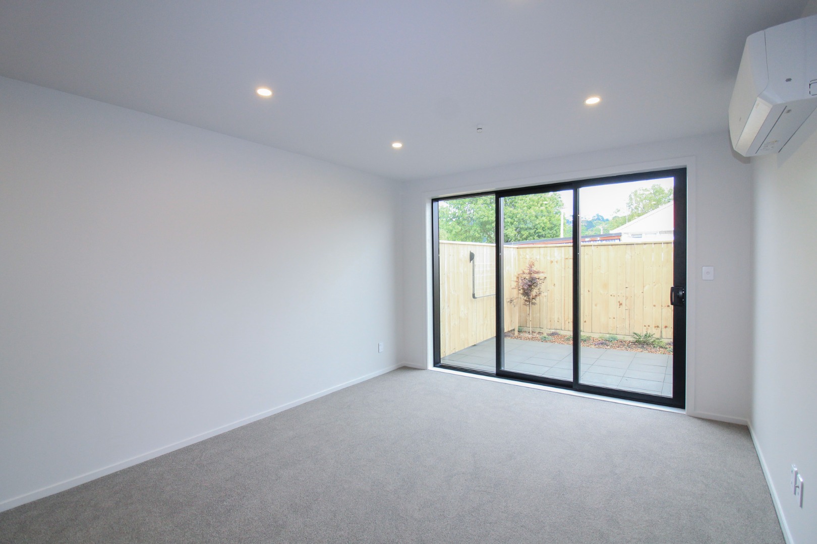 Brand new Modern Townhouse  offering  the best in contemporary living, Lower Hutt, Wellington image 3