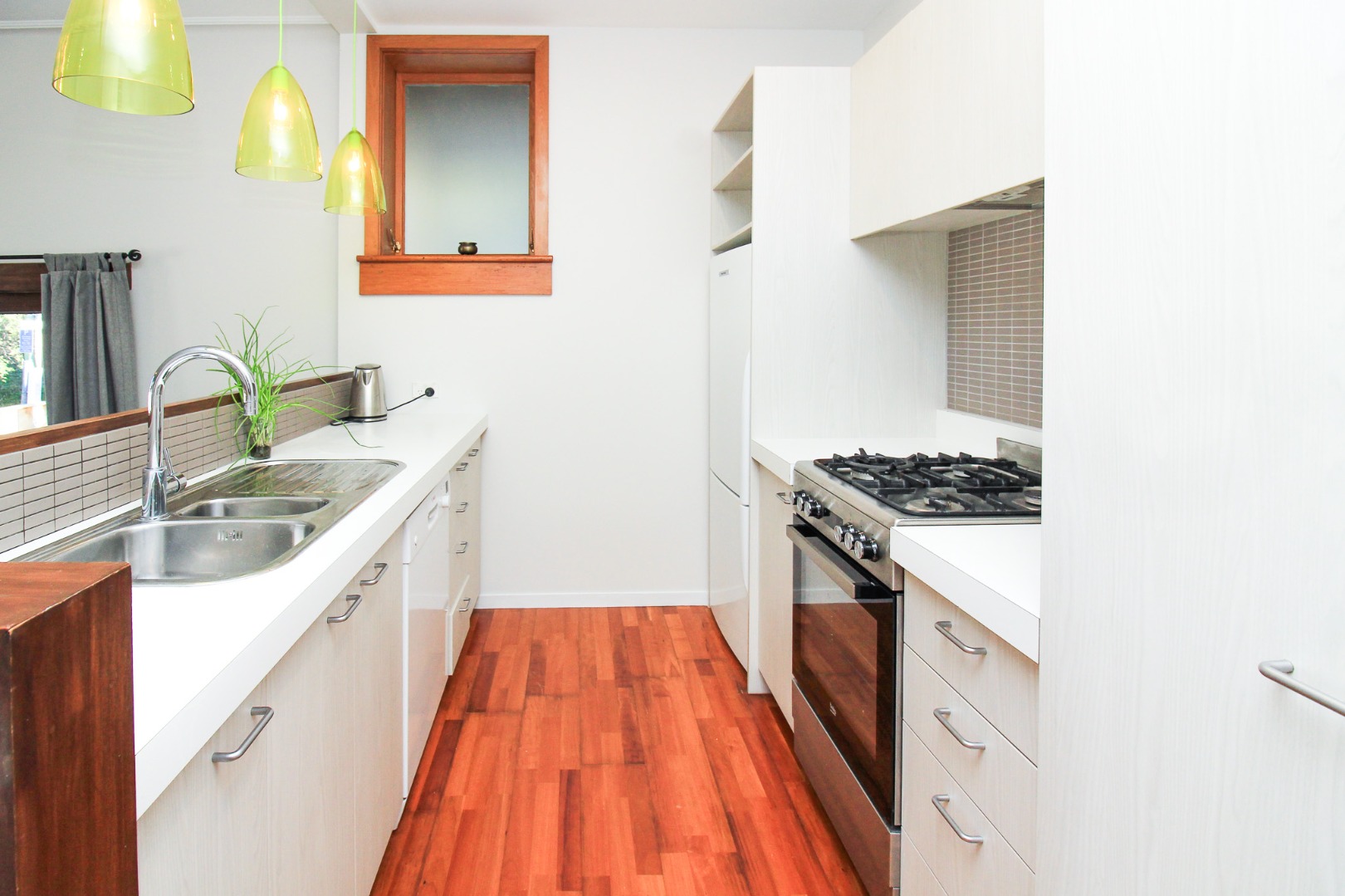 Presenting the most delightful modern 2-bedroom, 1-bathroom home, Wellington image 6