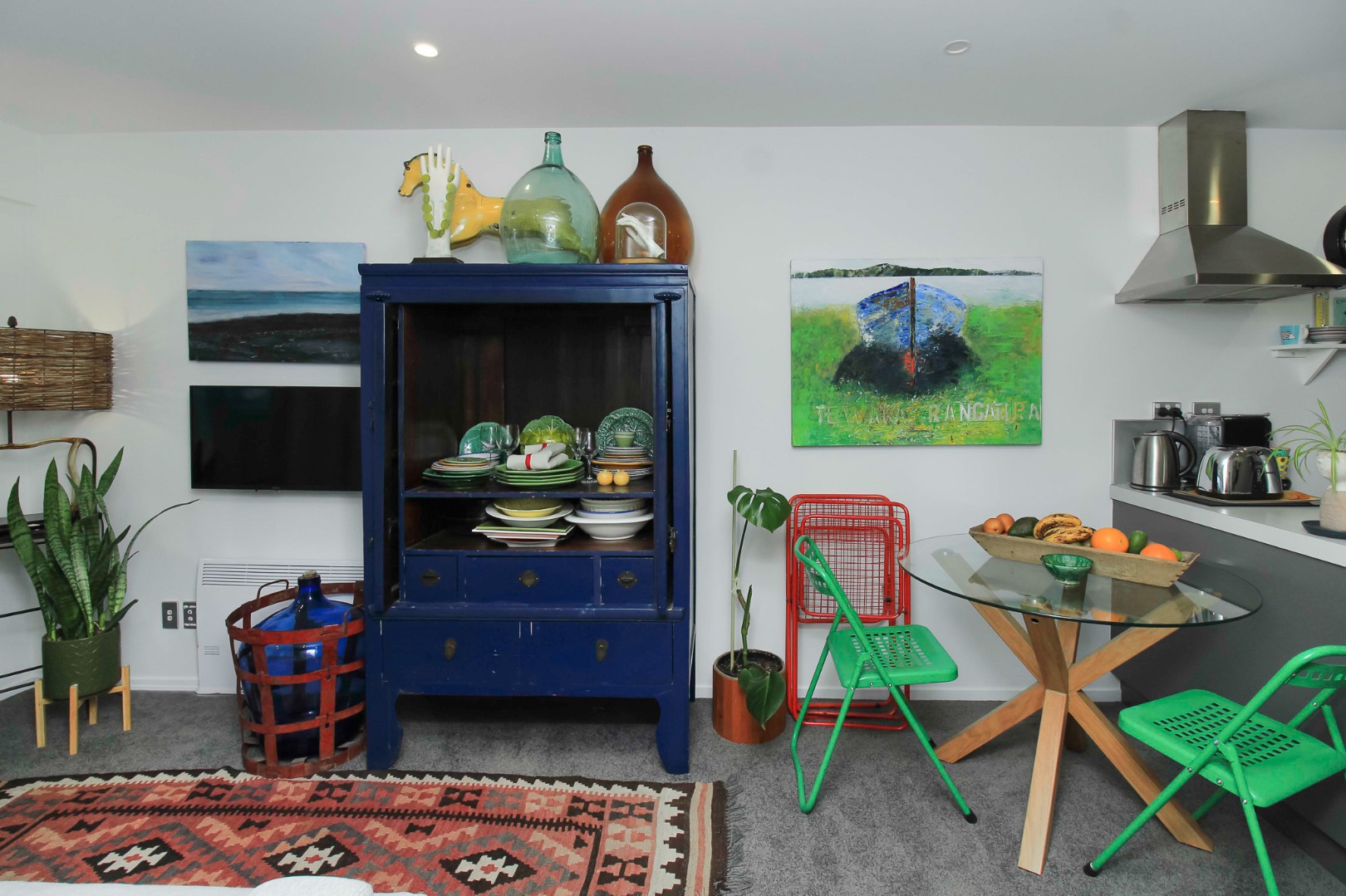 1 bedroom fully furnished Soho apartment, Wellington image 2