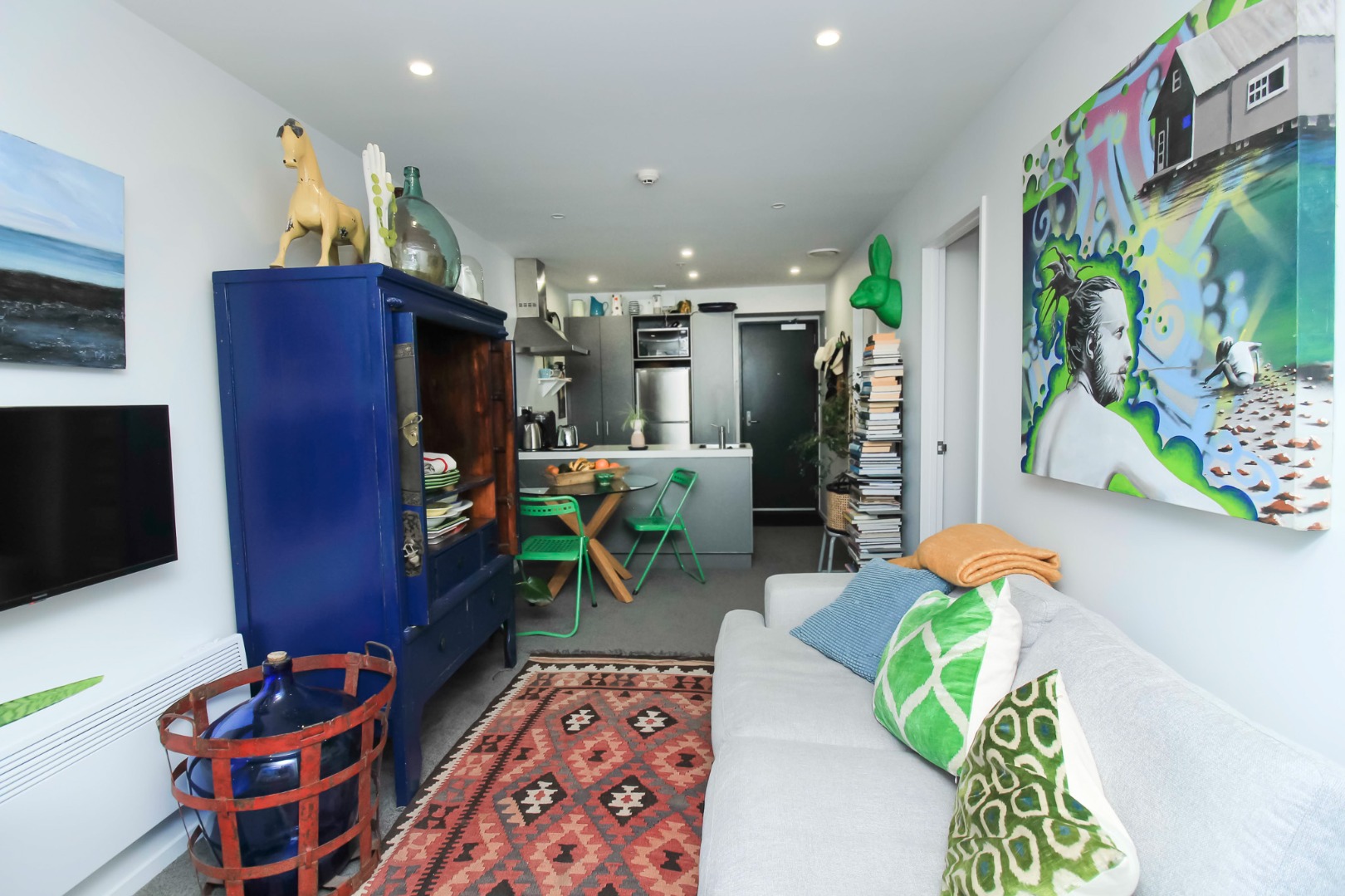1 bedroom fully furnished Soho apartment, Wellington image 10
