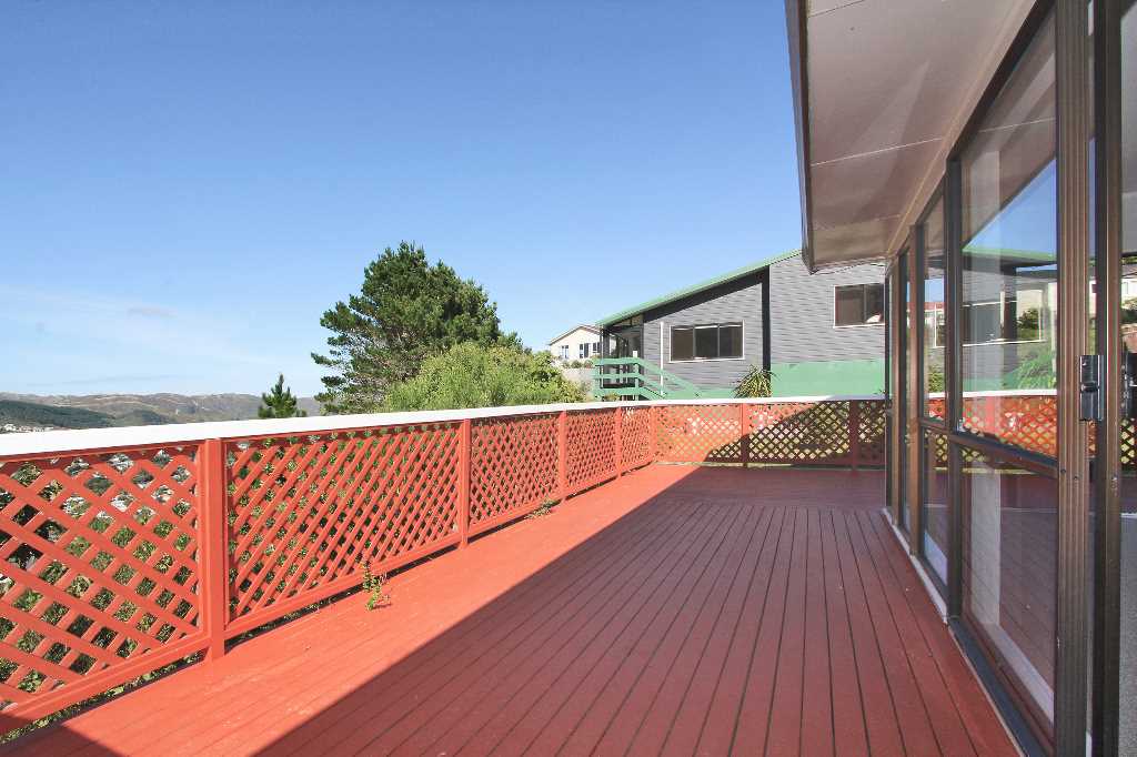 3 bedroom newly renovated property in Karori, Wellington image 12