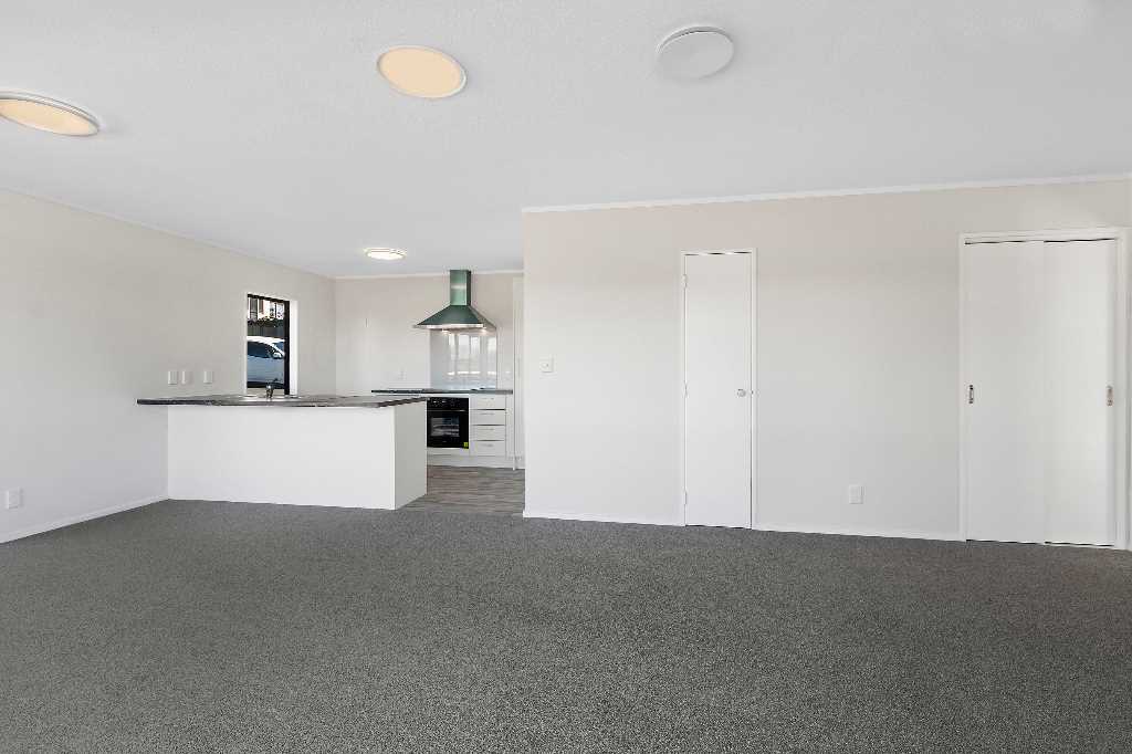 3 bedroom newly renovated property in Karori, Wellington image 8