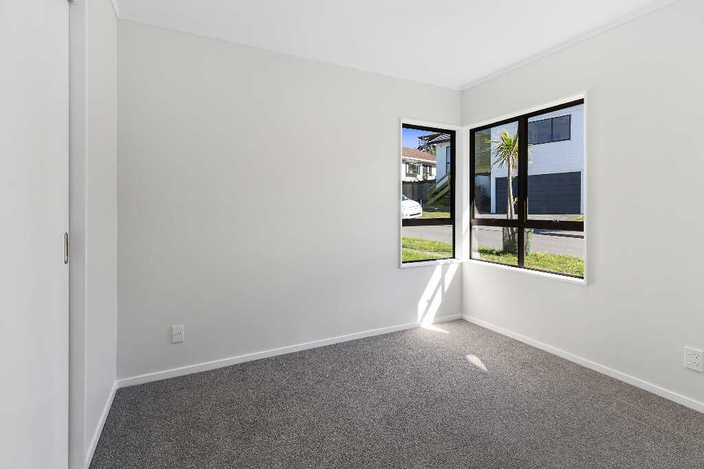 3 bedroom newly renovated property in Karori, Wellington image 10