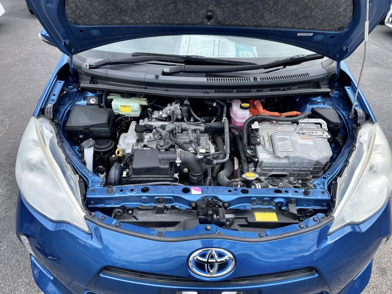 2013 Toyota Aqua image 14