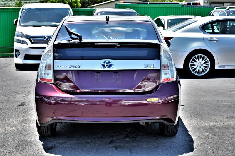 2014 Toyota Prius image 3