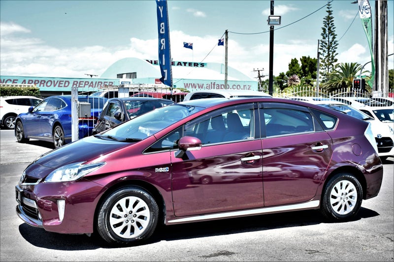 2014 Toyota Prius image 4