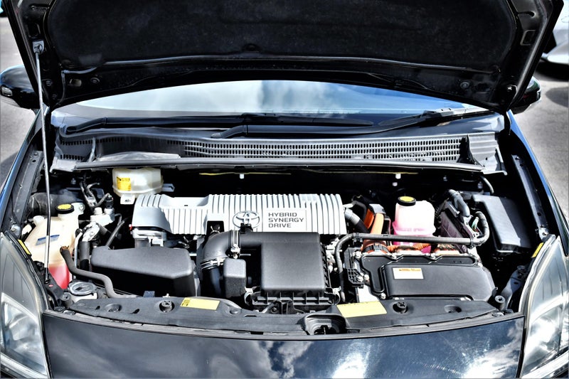 2013 Toyota Prius image 15