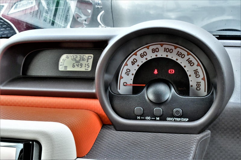 2014 Toyota Spade image 7
