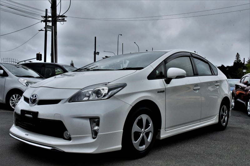 2015 Toyota Prius image 4