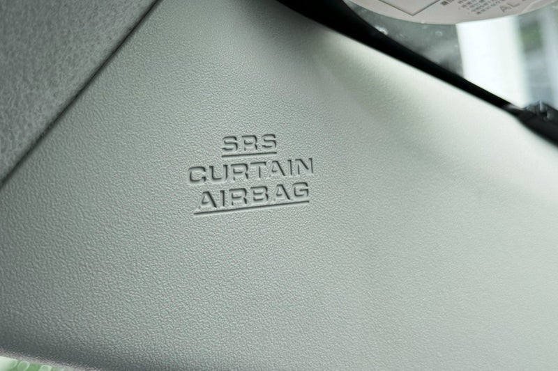 2014 Toyota Prius image 16