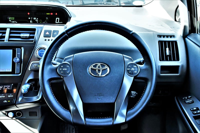 2014 Toyota Prius image 12