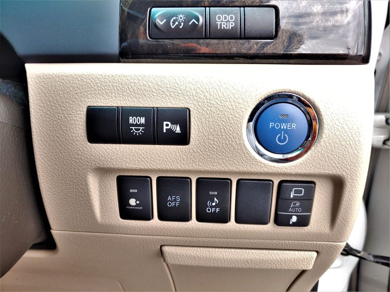 2014 Toyota Alphard image 14